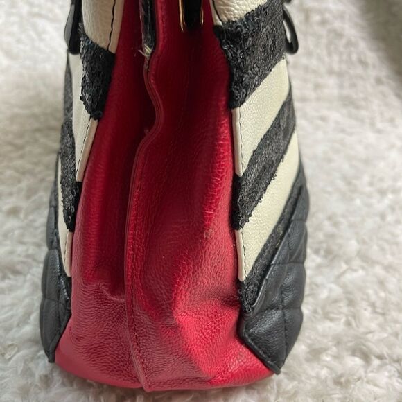 Betsey Johnson off white red and black sequins and quilted Medium satchel - Picture 6 of 16